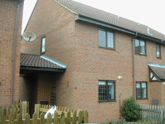 2 bedroom Terraced t...
